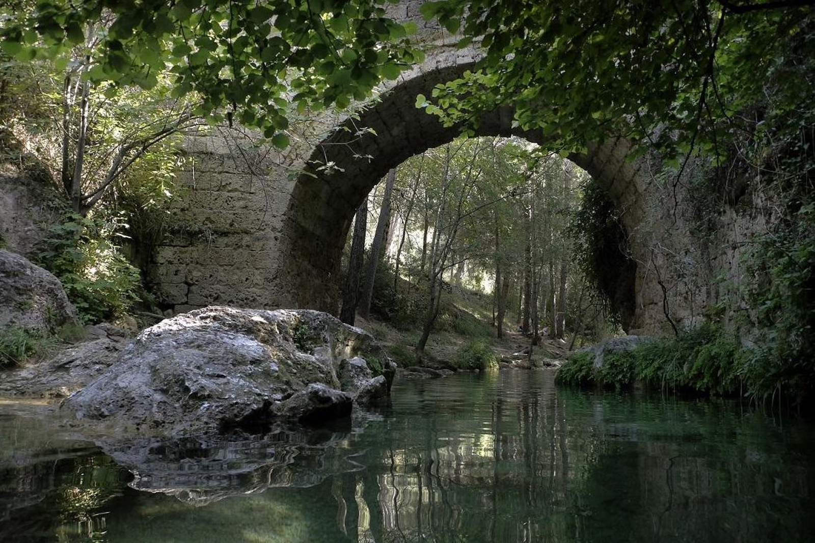 Cuenta la historia que el Puente de las Herrerías fue lugar de cortejo fúnebre de la rey Isabel II.