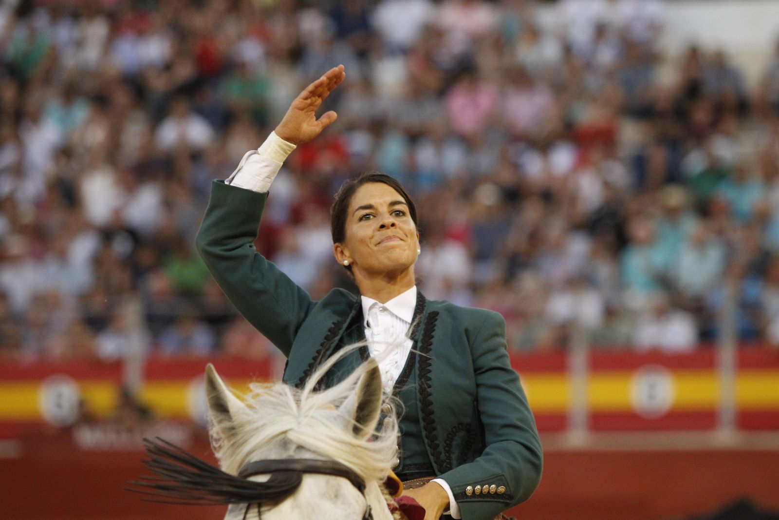 Fotogalería corrida de rejones. Feria de Almería 2019