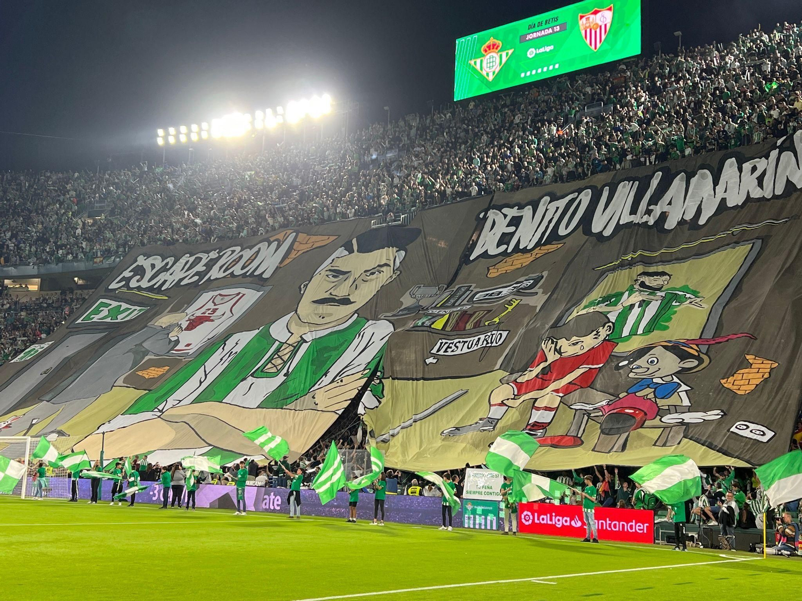 Imagen del tifo del Betis en el derbi.