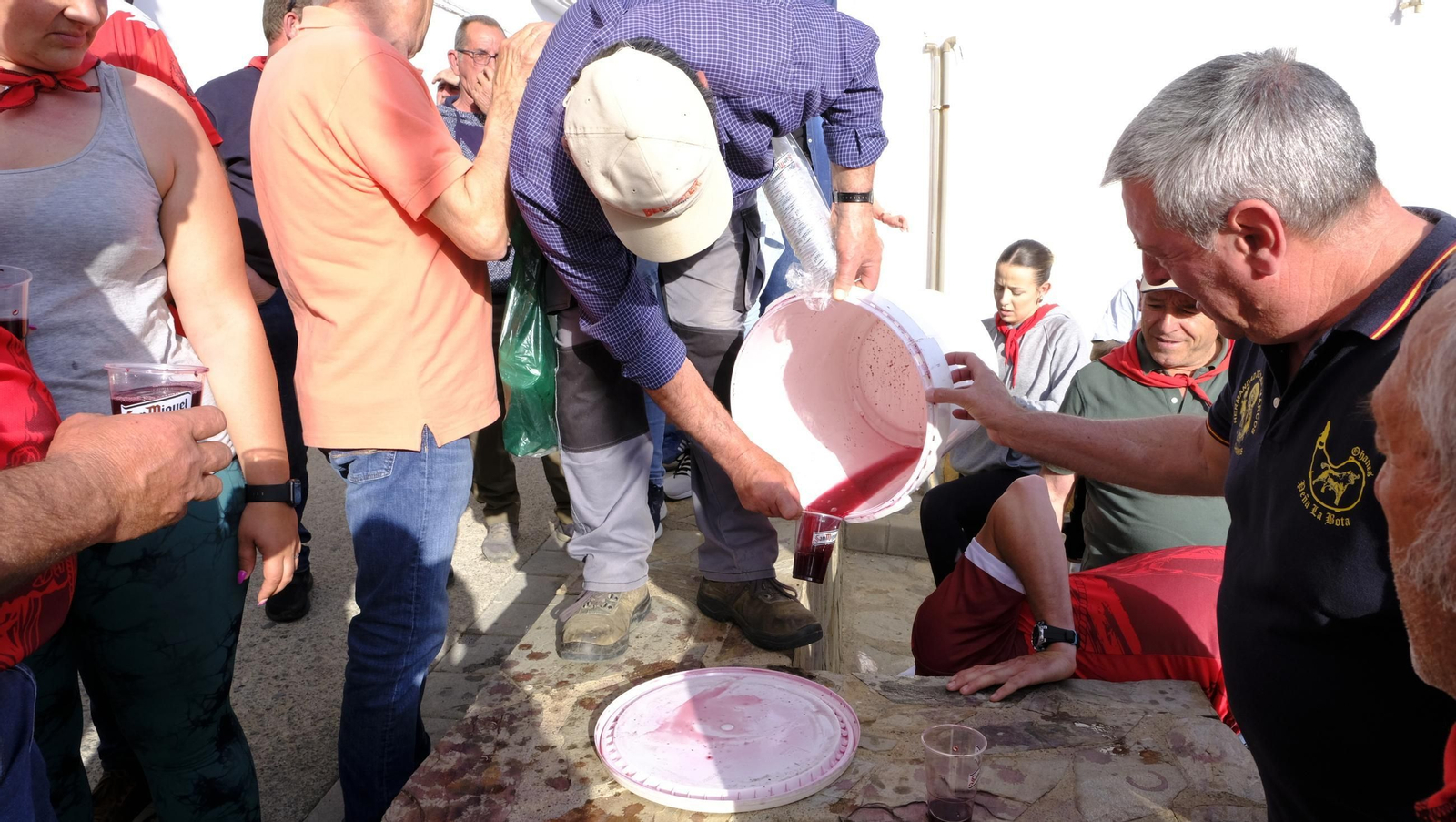 Los toros ensogados de Ohanes, en imágenes