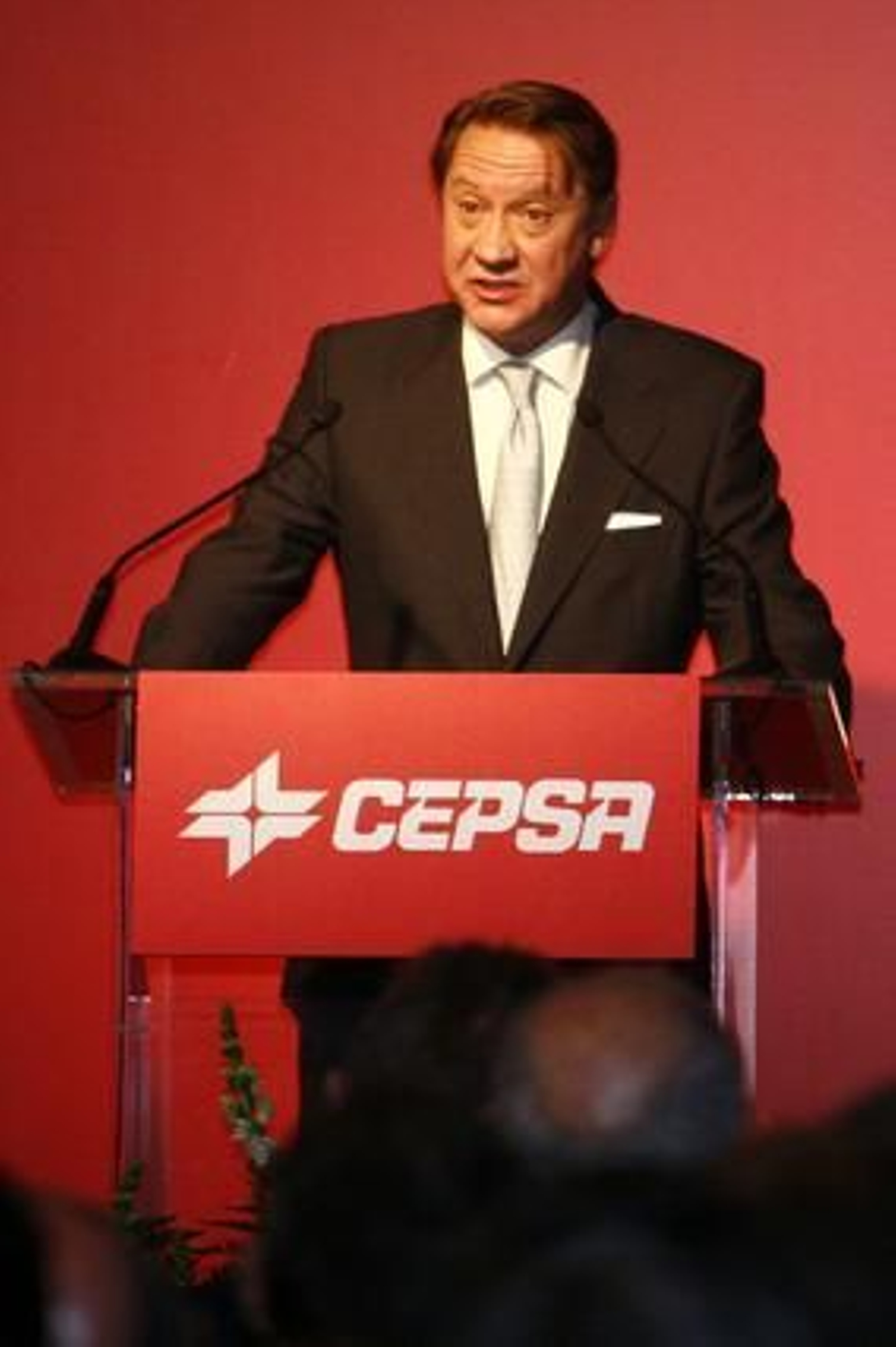 El rey Juan Carlos inaugura la ampliación de la refinería de Cepsa La Rábida. / Alberto Domínguez