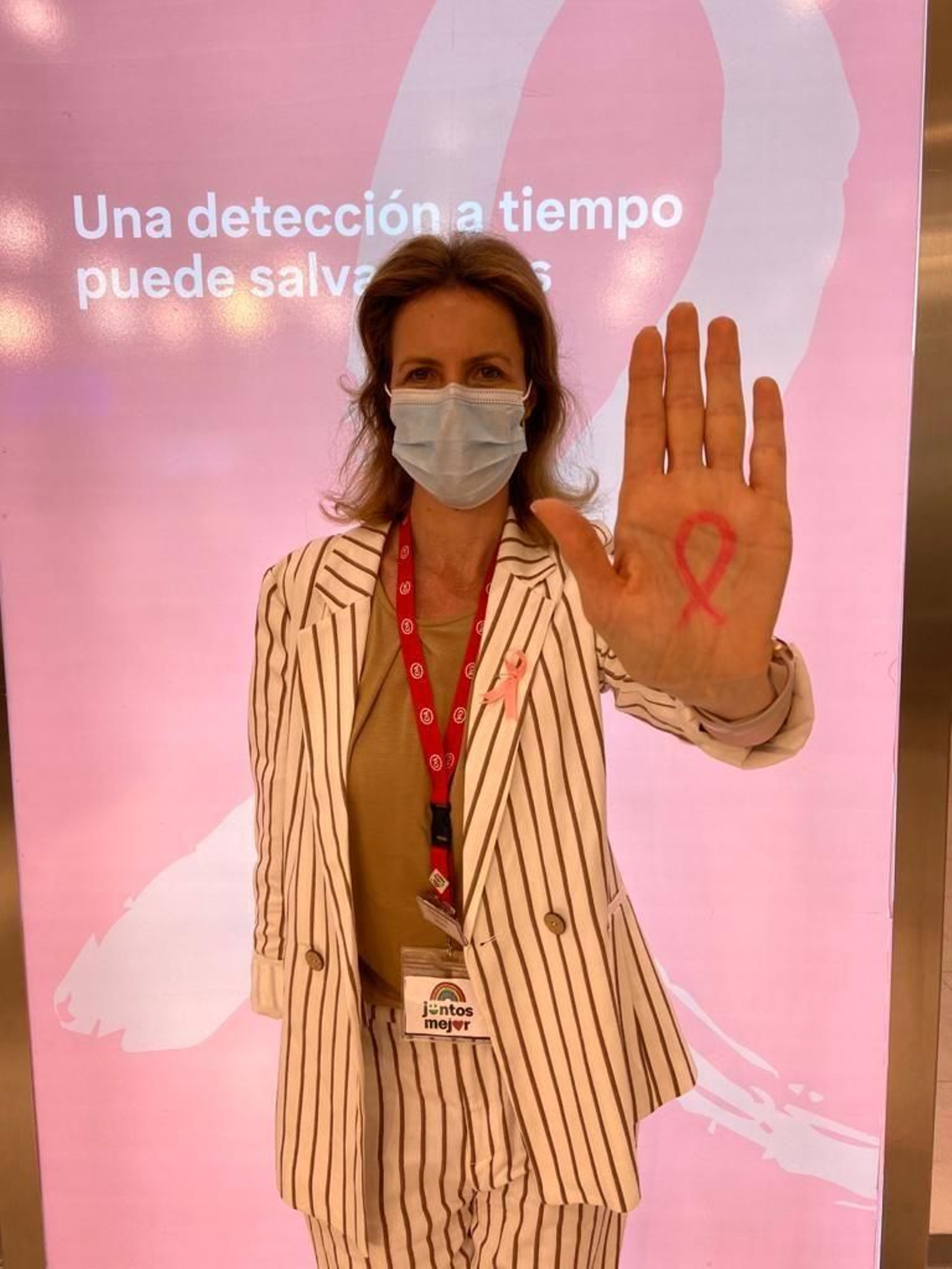 Imagen de la campaña de prevención del cáncer de mama.