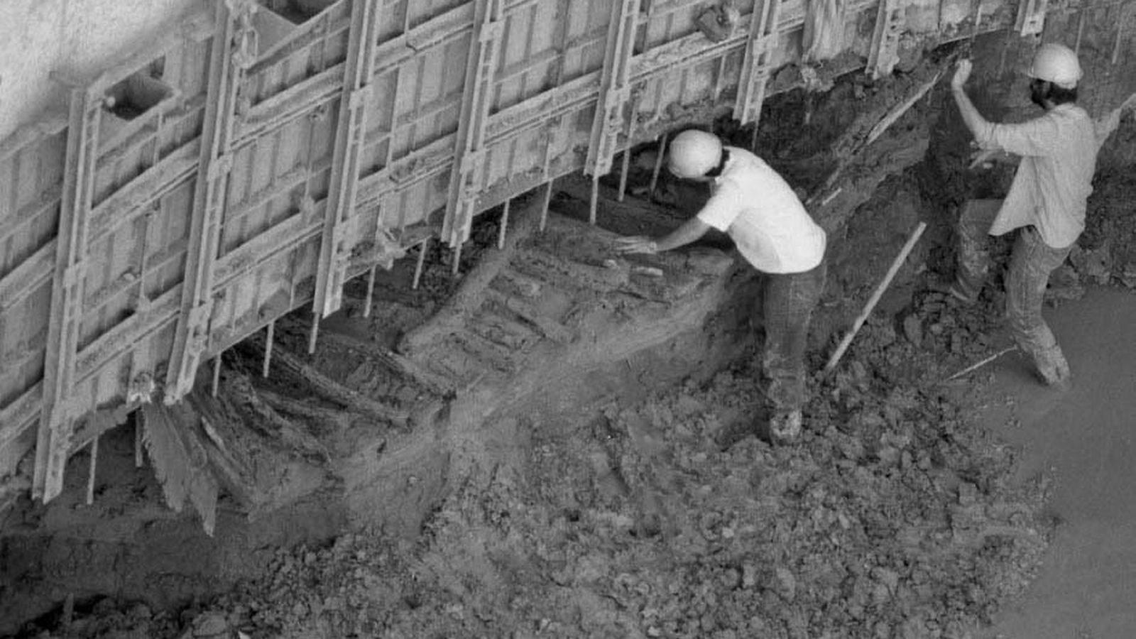 El hallazgo fluvial  de la Plaza Nueva