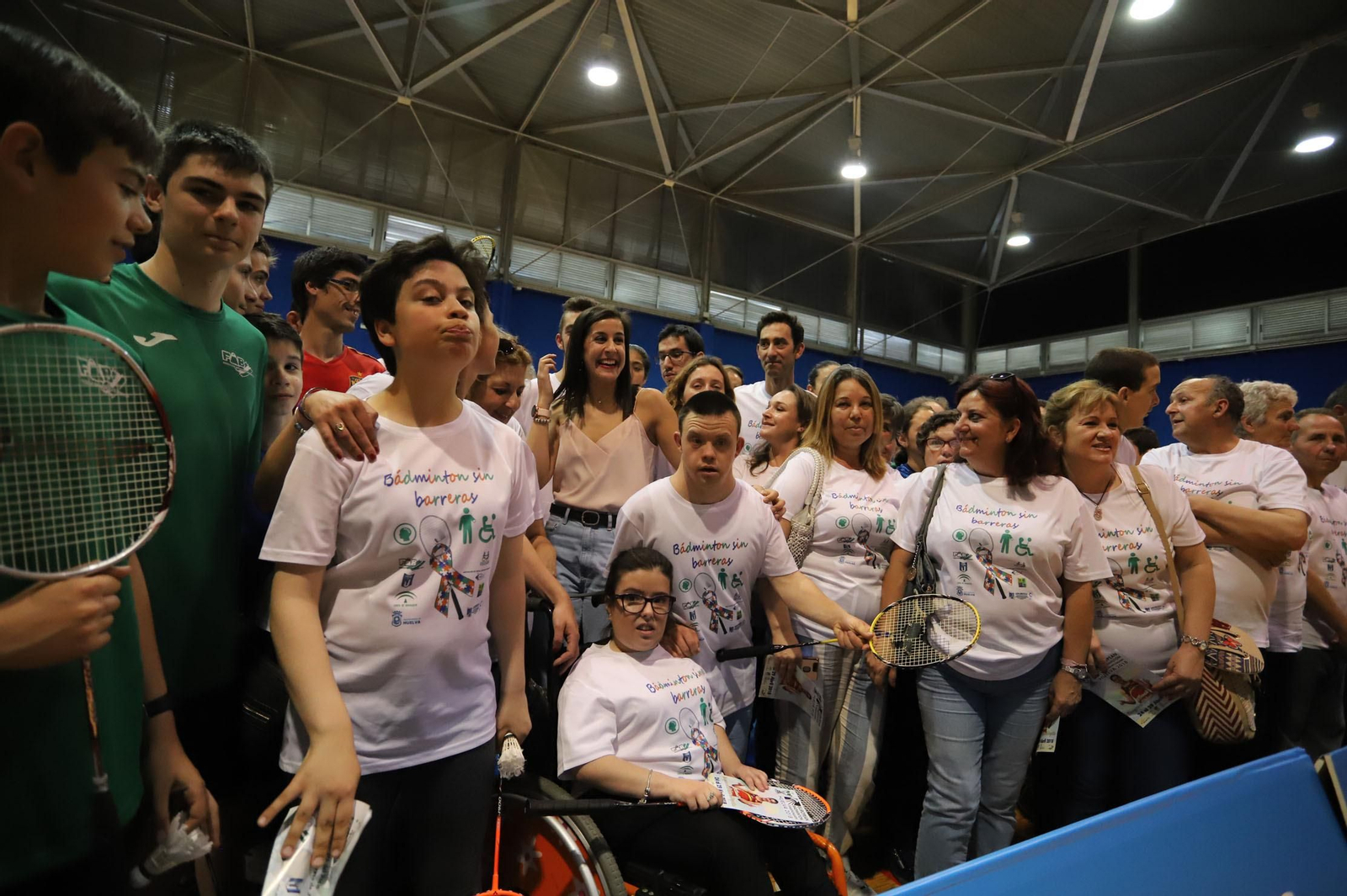 Imágenes de Carolina Marín en el Palacio de deportes, con la asociación Inclusivo, que ella misma Amadrina