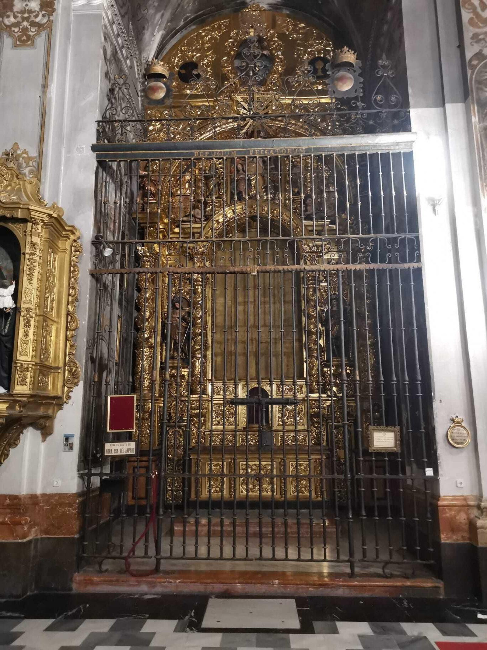 La capilla de la Virgen del Amparo.