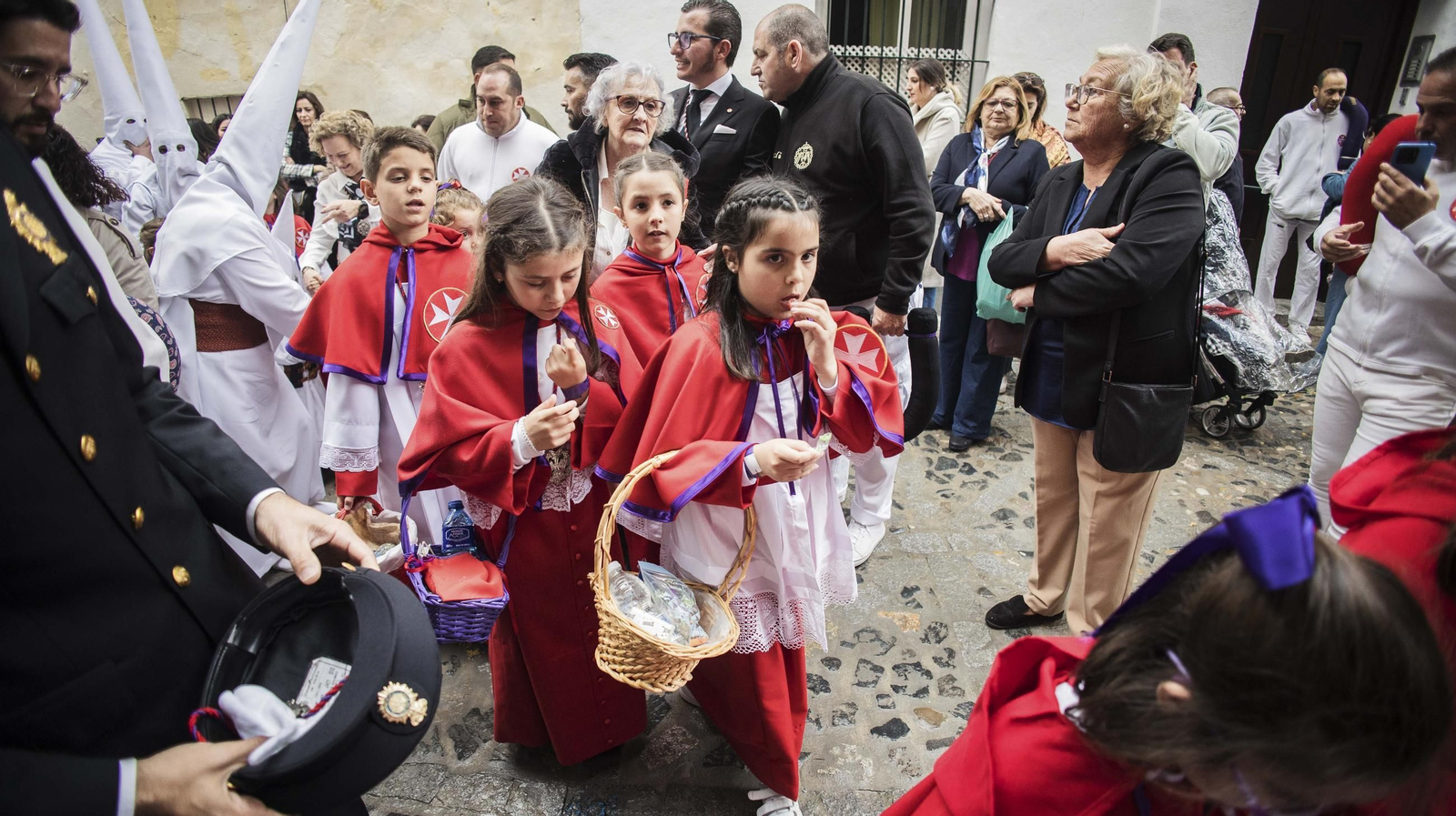 Imágenes de la Hermandad del Amor en el Martes Santo de Jerez 2025