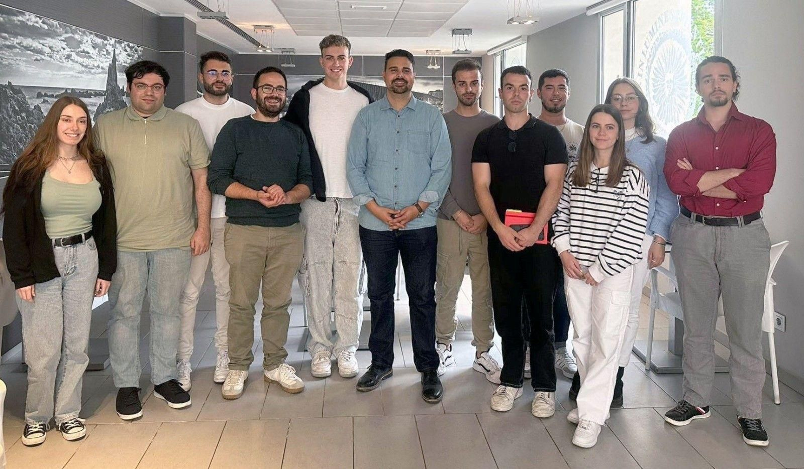 Encuentro de Mateo Hernández con el Consejo de Estudiantes de la UAL.