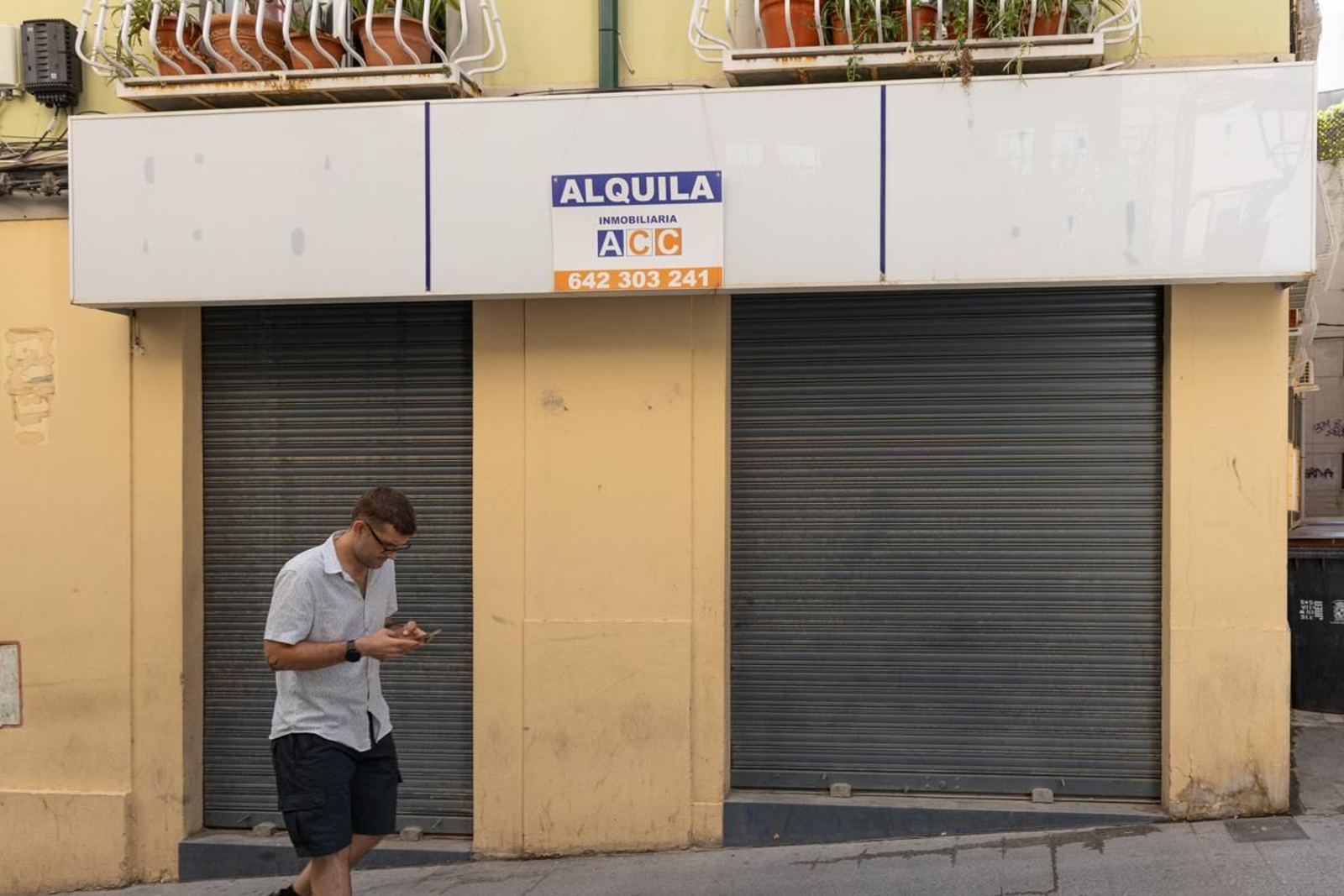 Locales vacíos en el centro de Jaén, en imágenes