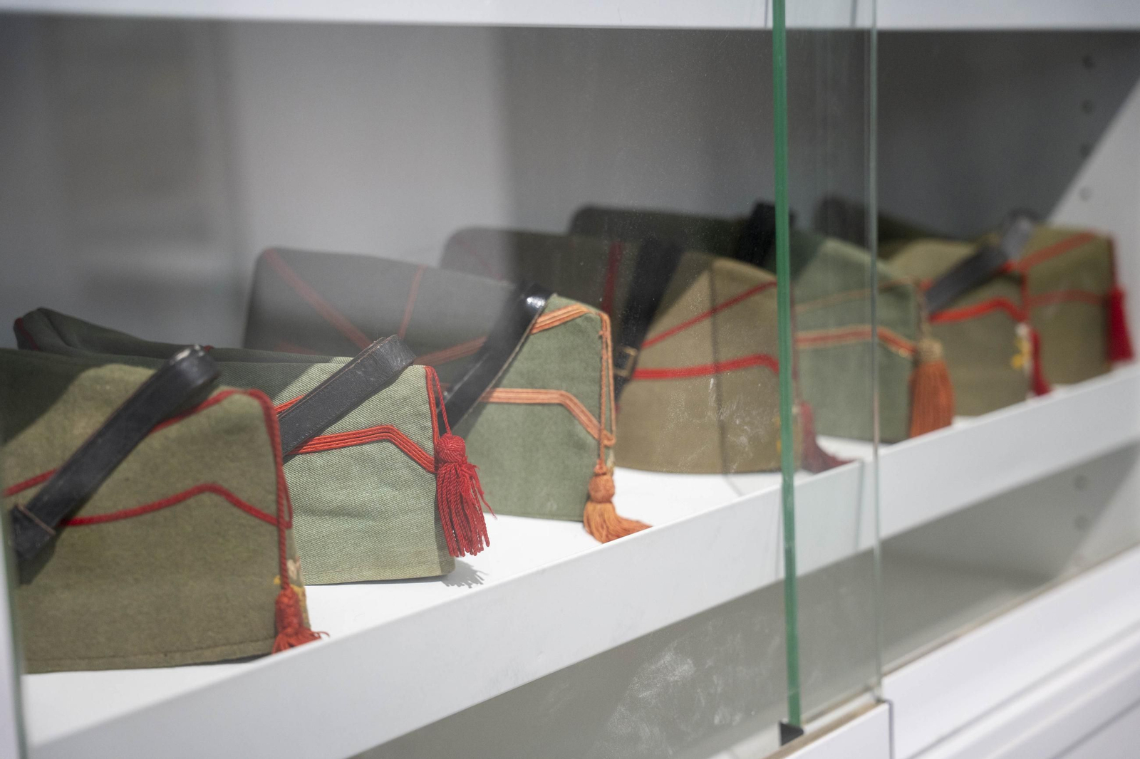 Exposición en Almería 'La Legión a través de sus uniformes'