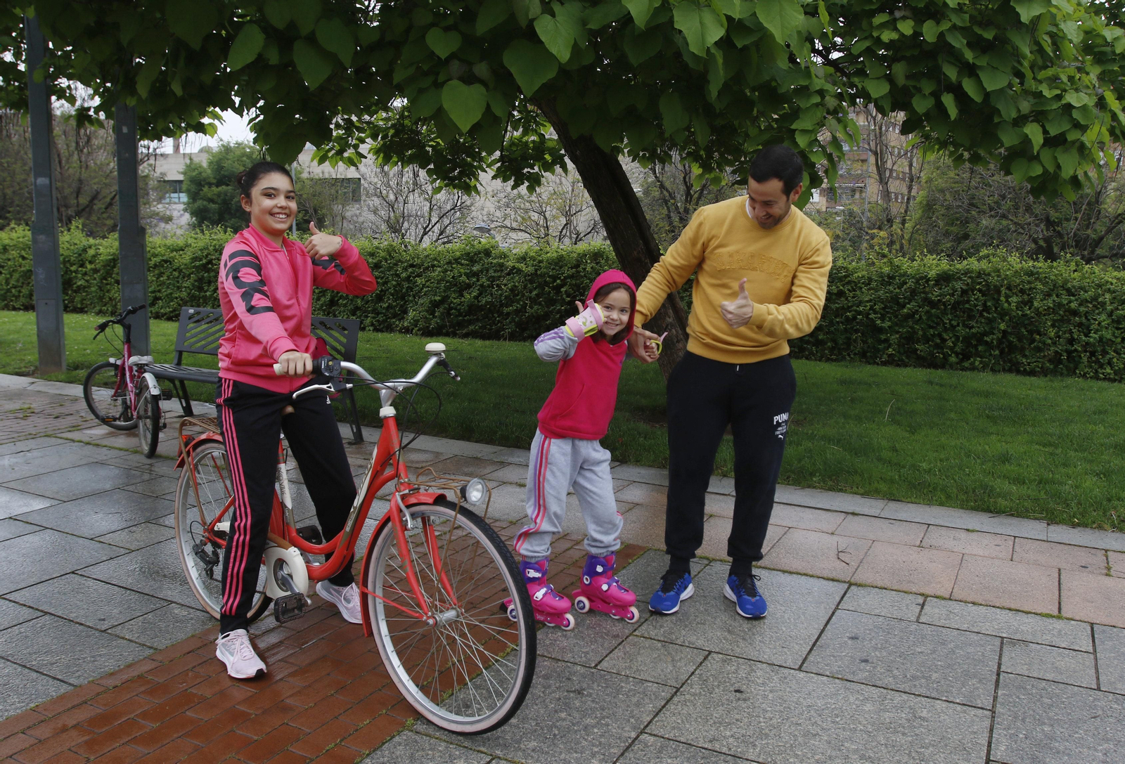 Las imágenes de la vuelta a la calle de los niños cordobeses tras más de 40 días de confinamiento