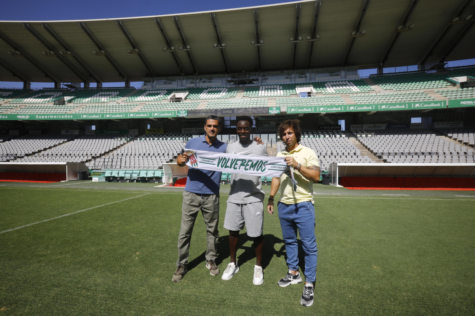 Las imágenes de la presentación de Youssouf Diarra con el Córdoba CF