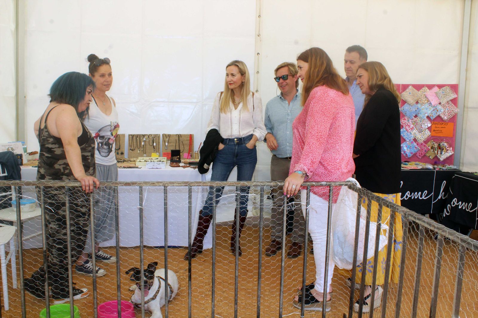 Numerosos onubenses han iniciado los trámites de adopción de animales.