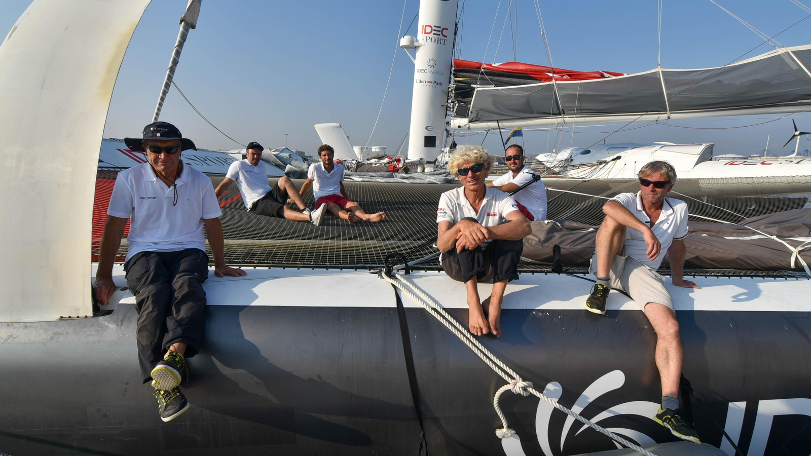 Las fotos del maxitrimaran y la presentación del puerto seco de Antequera