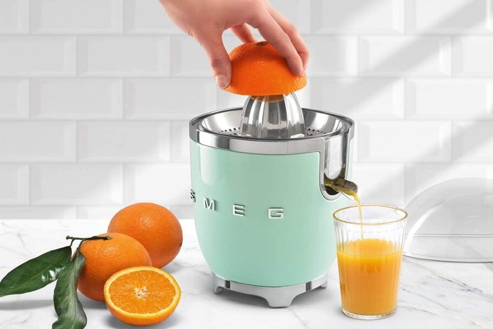 ¿Amante de los zumos? No te pierdas este exprimidor Smeg que hemos probado y nos ha encantado