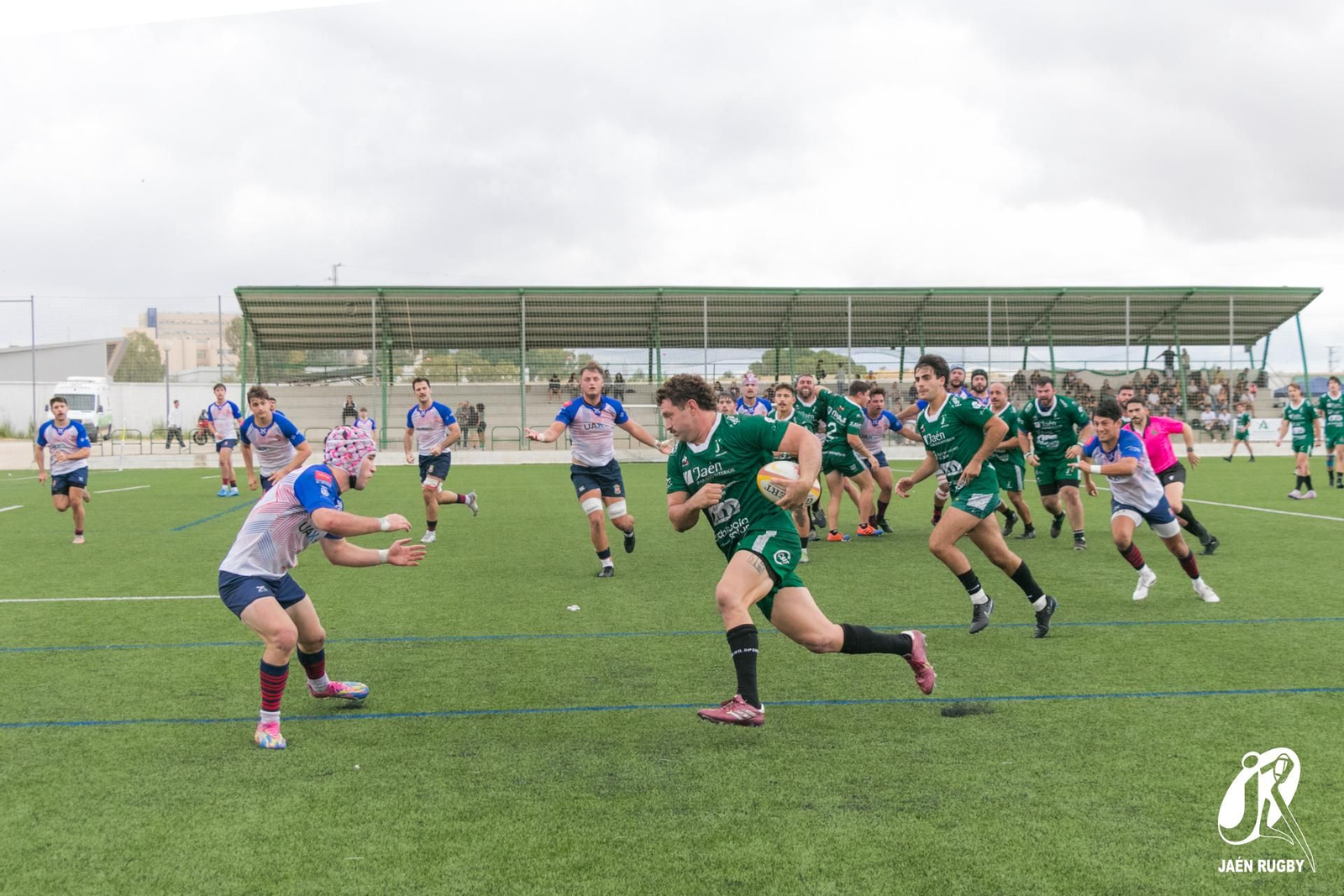 Juan Castro, en carrera, antes de protagonizar su segundo ensayo.