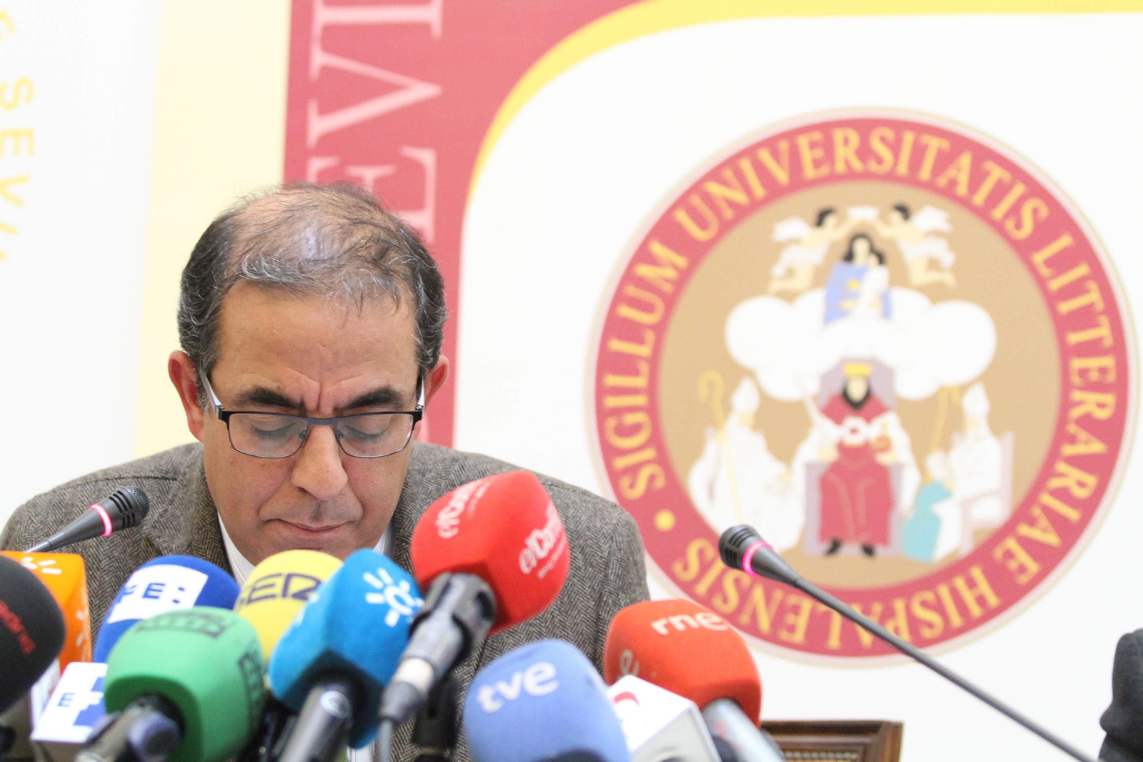 El rector de la Universidad de Sevilla, Miguel Ángel Castro