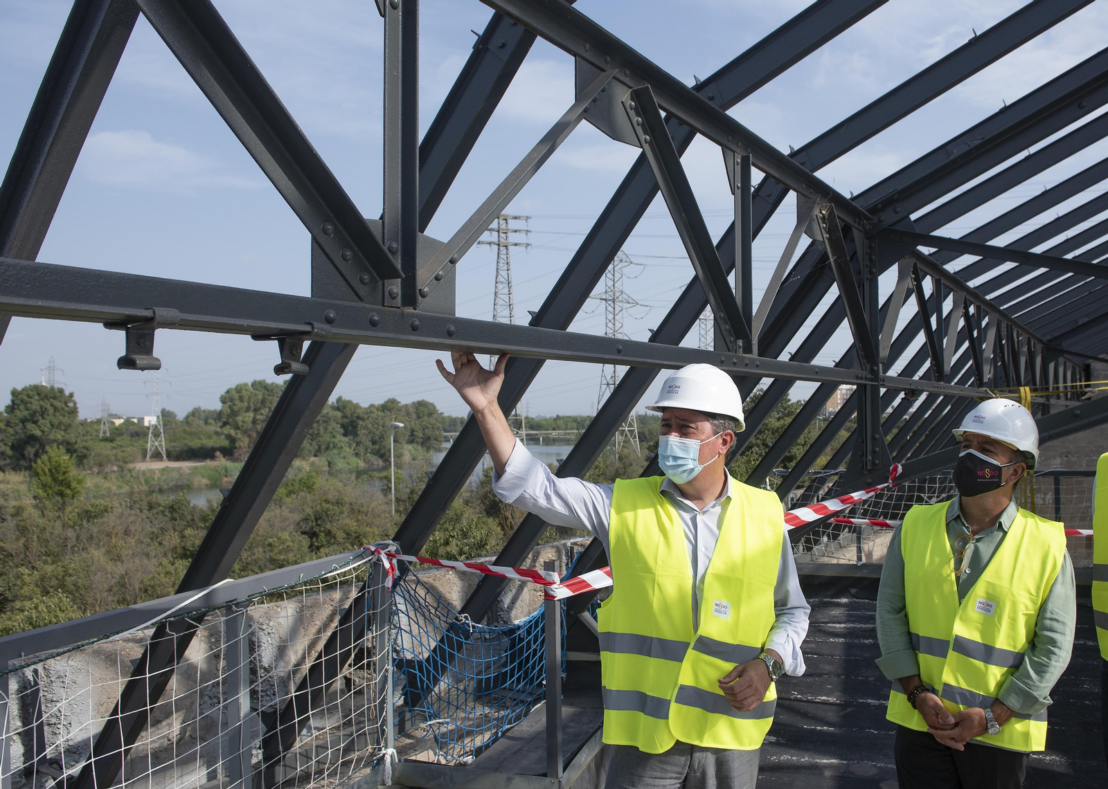 La rehabilitación de las naves de Renfe en San Jerónimo