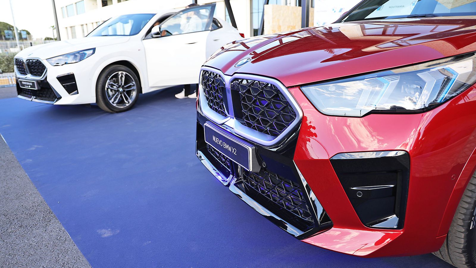 Movitransa presenta los nuevos modelos de BMW en el complejo deportivo Lamiya.