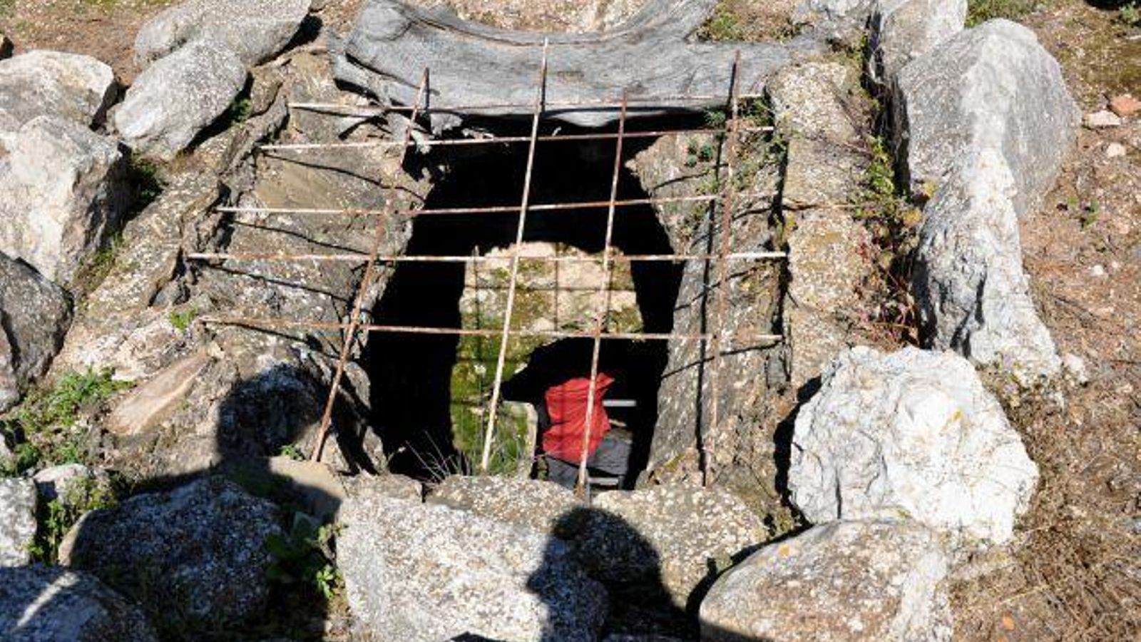 El aljibe de Mazmúllar.