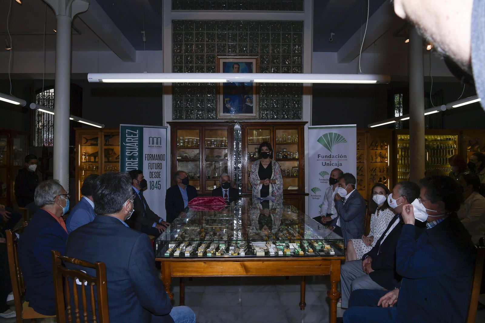 La inauguración del Museo de Ciencia del IES Padre Suárez de Granada, en imágenes