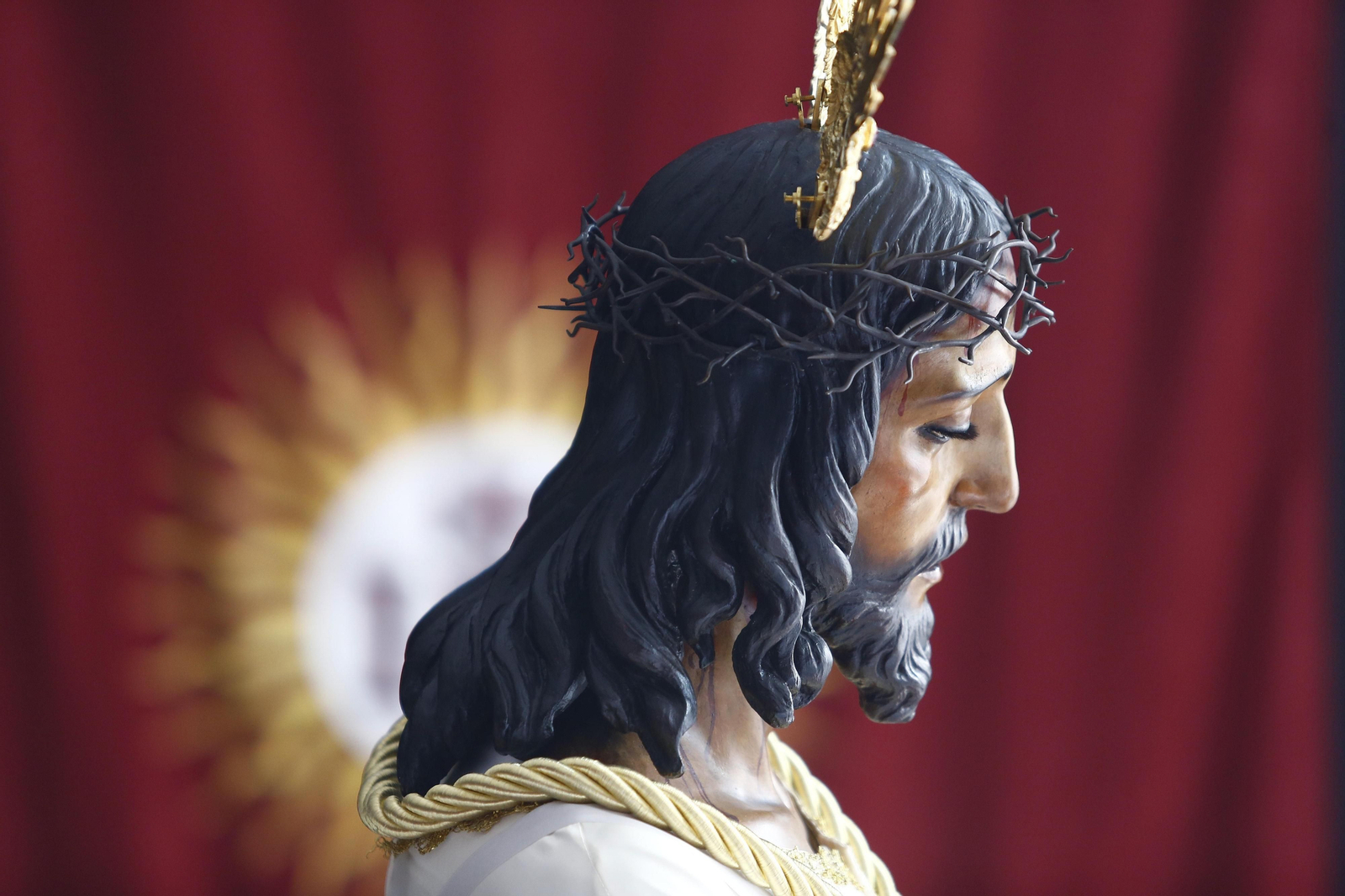 Las fotos del Lunes Santo en Málaga: la devoción en el barrio de La Trinidad