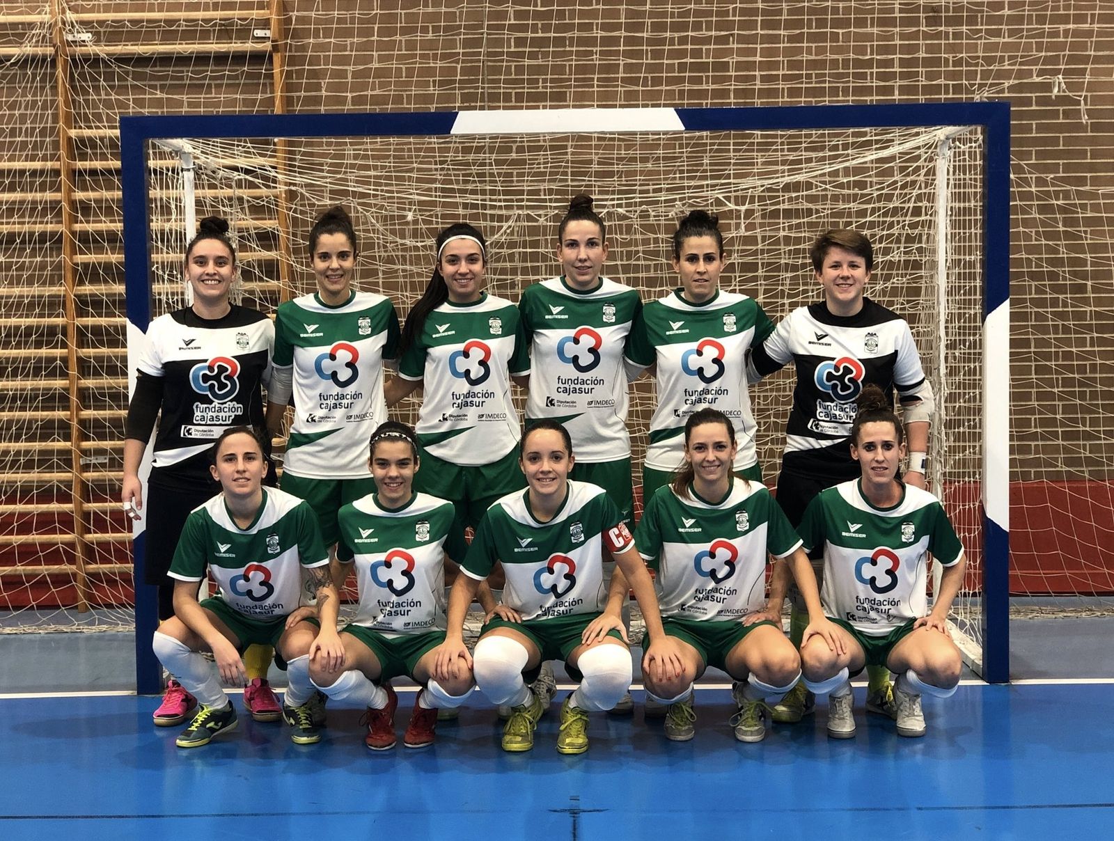 Las jugadoras del Deportivo Córdoba, antes del encuentro.