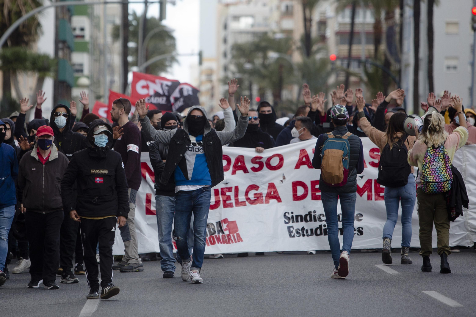 Imágenes de la manifestación por la huelga del metal