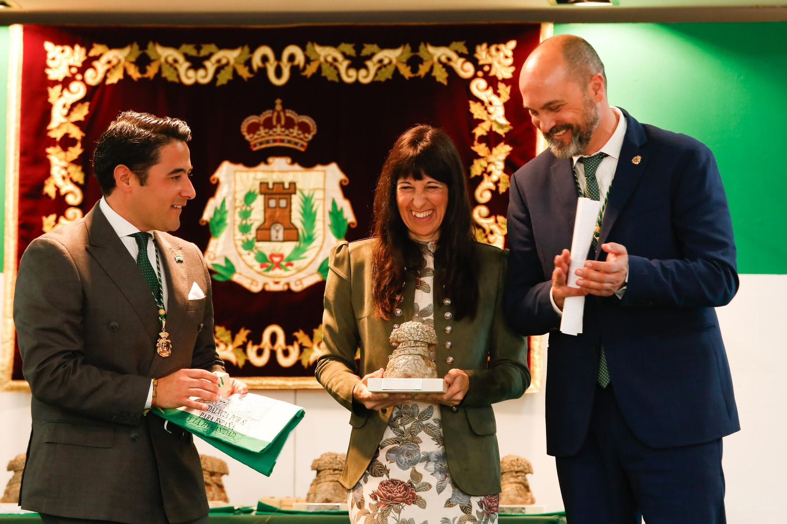Fotos de la entrega de los reconocimientos por el Día de Andalucía en Los Barrios