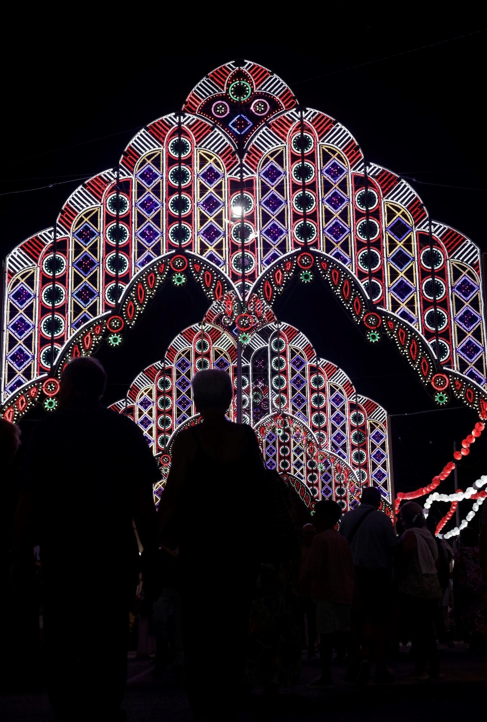 Las imágenes de la primera noche de la Feria del Carmen y de la Sal en San Fernando Las imágenes de la primera noche de la Feria del Carmen y de la Sal en San Fernando