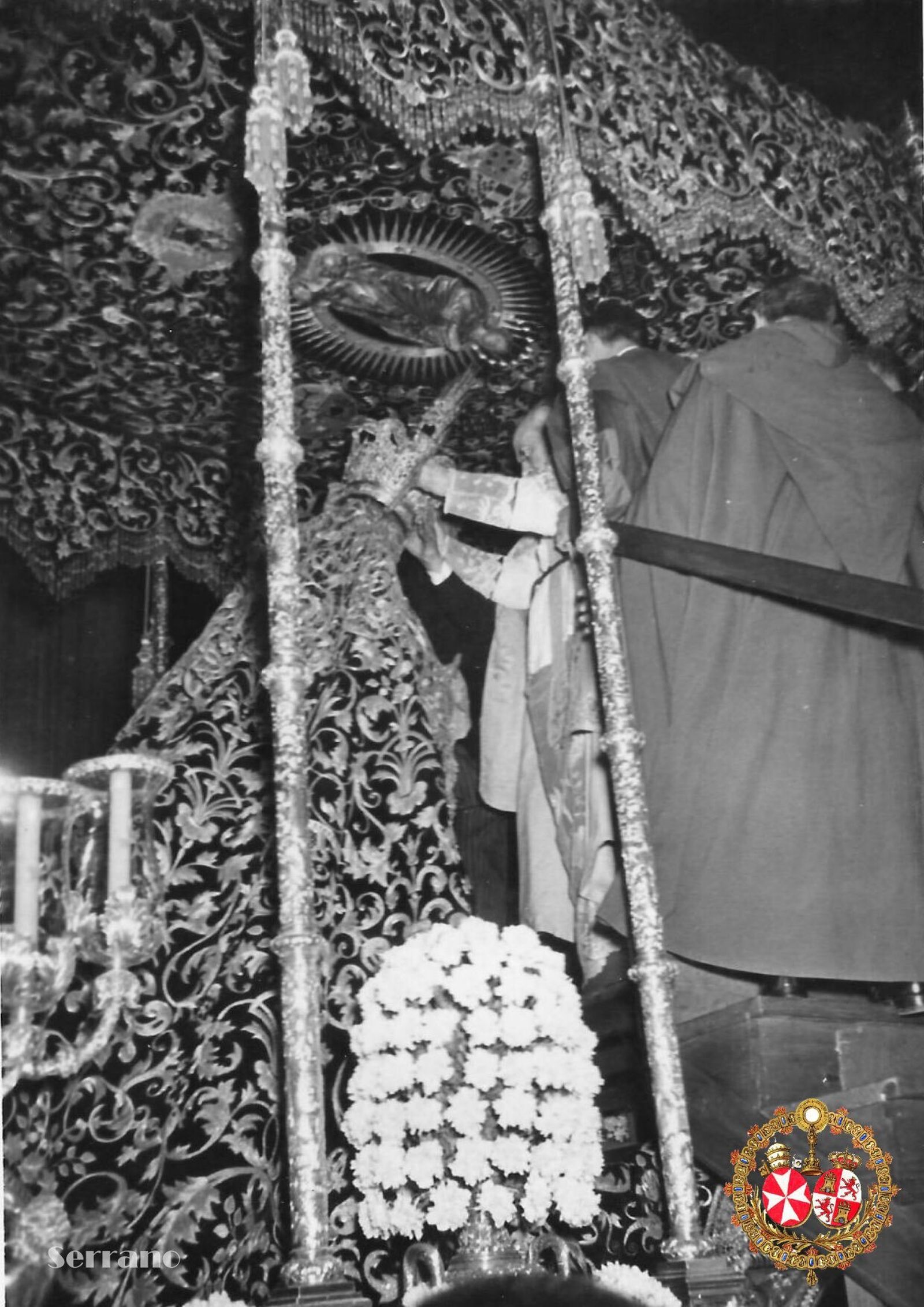 Coronación canónica de la Amargura el 21 de noviembre de 1954