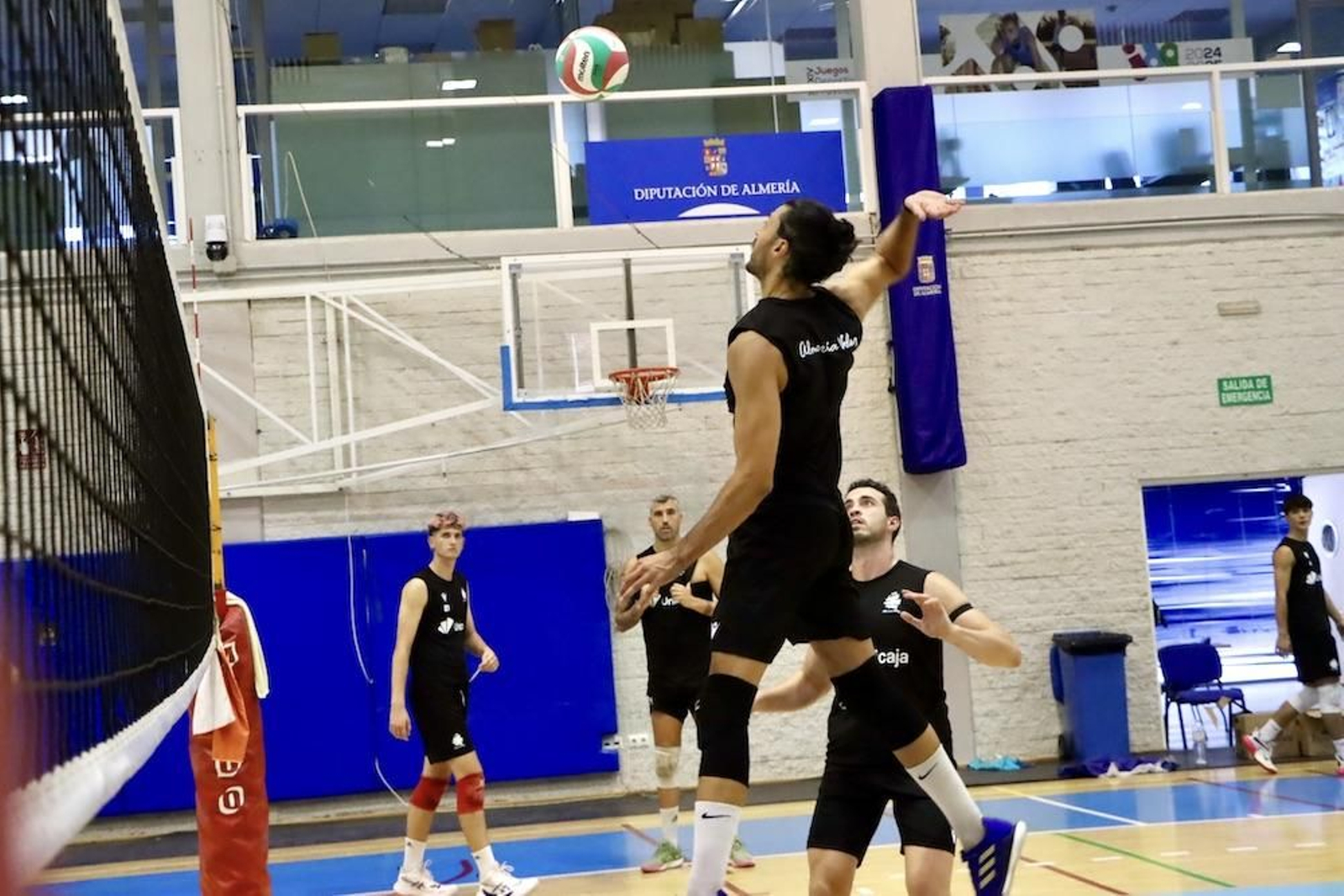 El central se ejercita junto con el resto de sus compañeros en el inicio de la pretemporada.