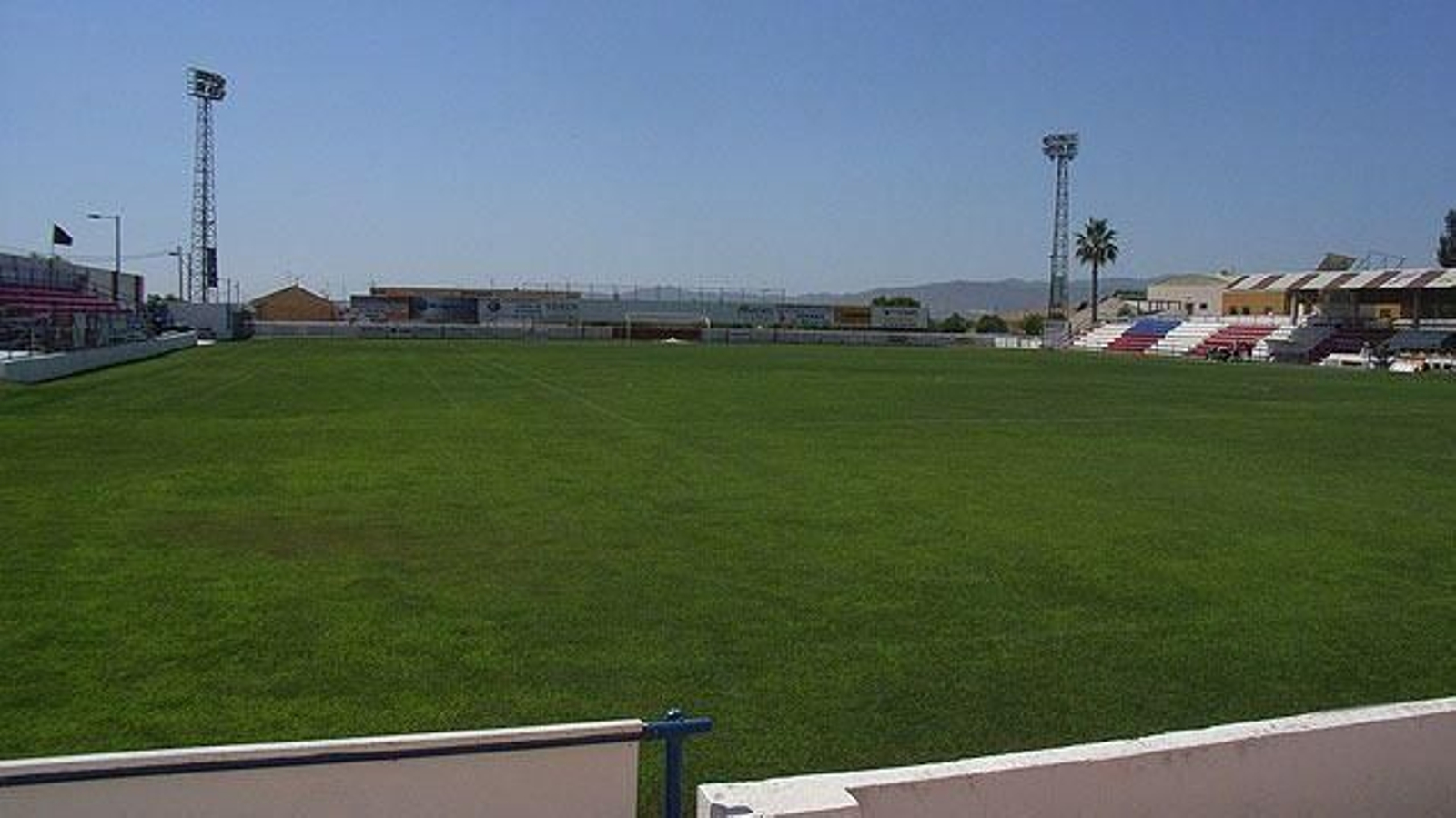 Vista general del Juan Cayuela, estadio en el que el Xerez DFC jugará ante el Unión Malacitano.