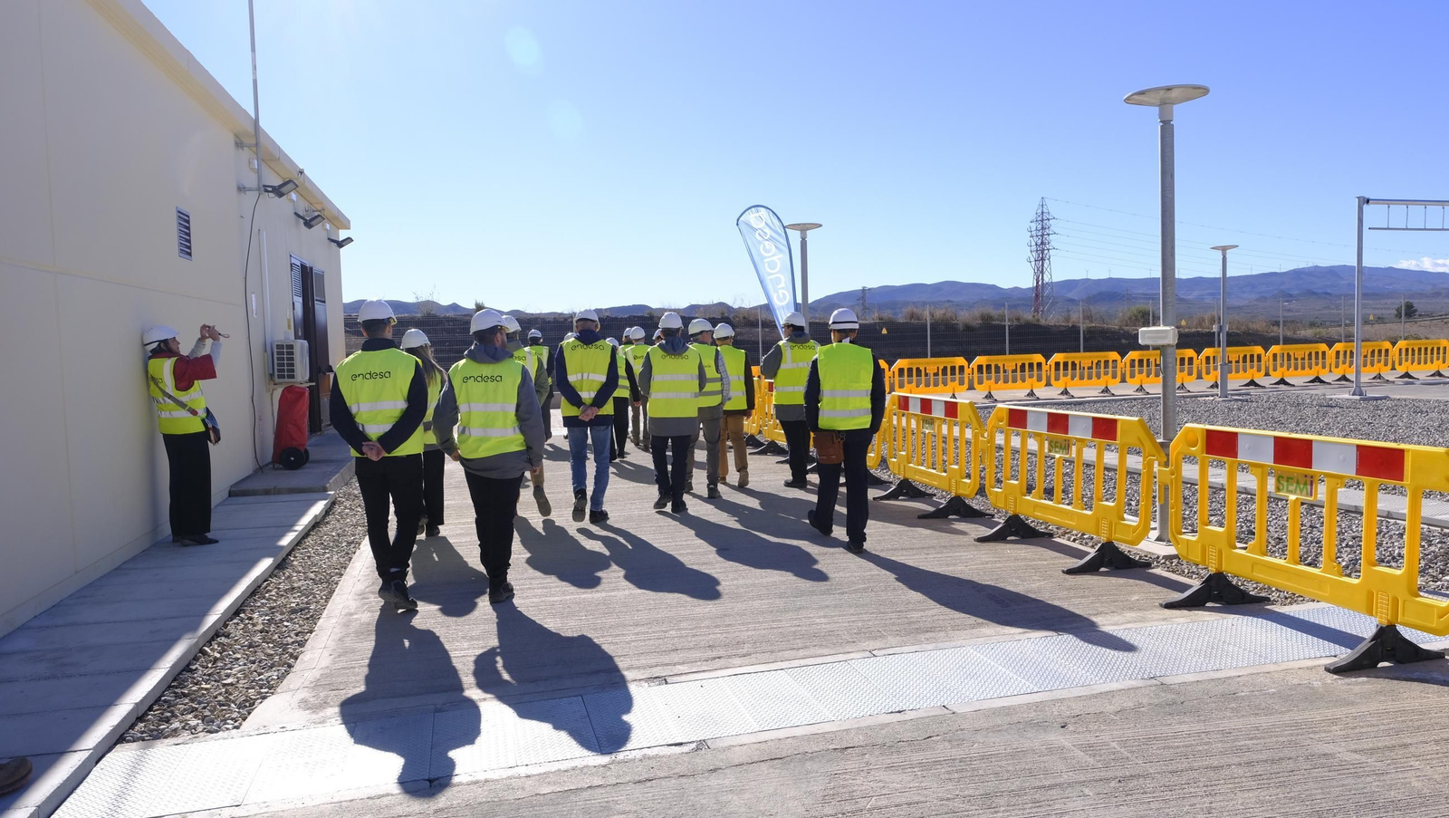 La subestación eléctrica de Endesa en Sorbas muestra sus mejoras, en fotos
