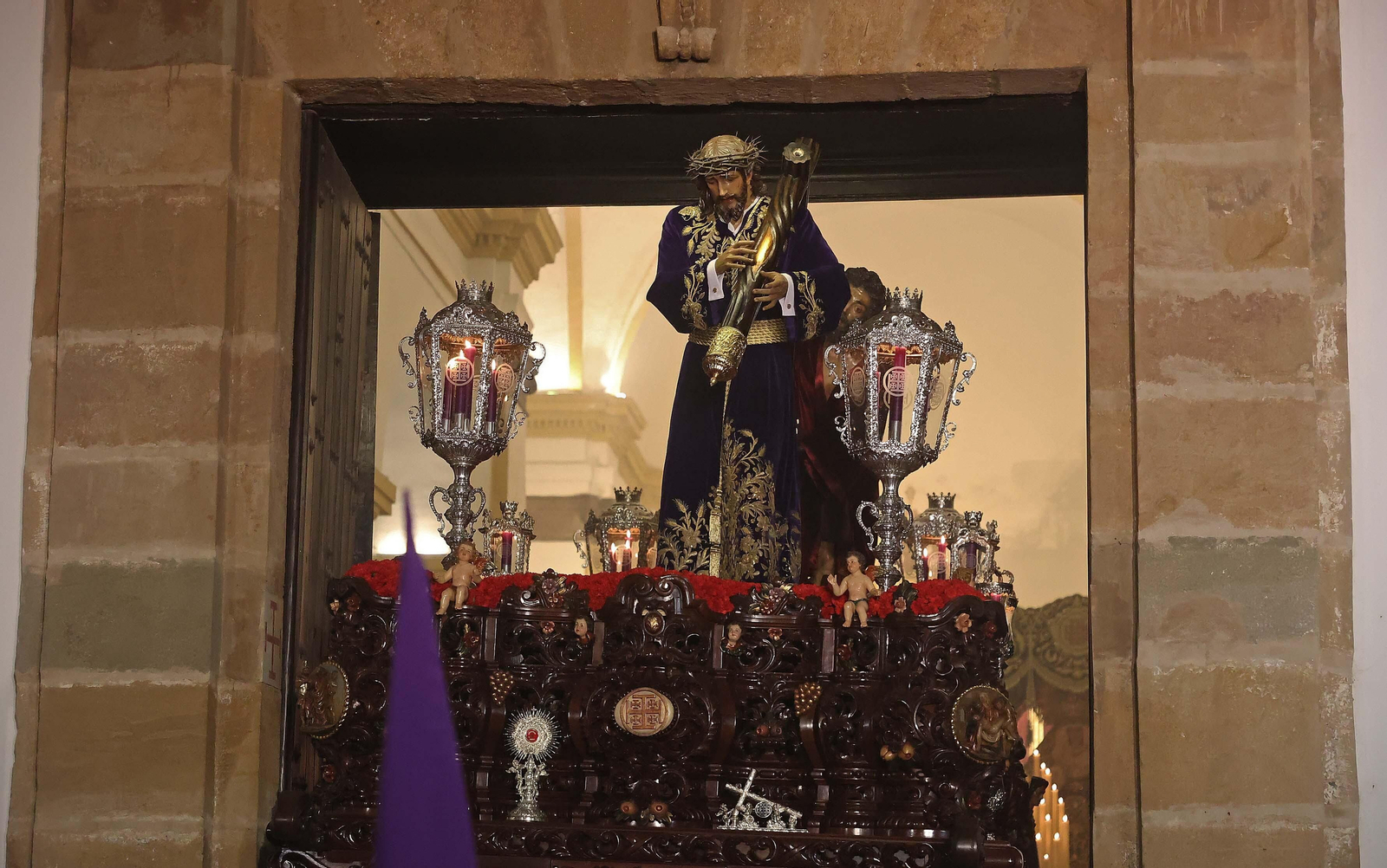 Fotos del Jueves Santo en Algeciras: Tres Caídas y Nazareno