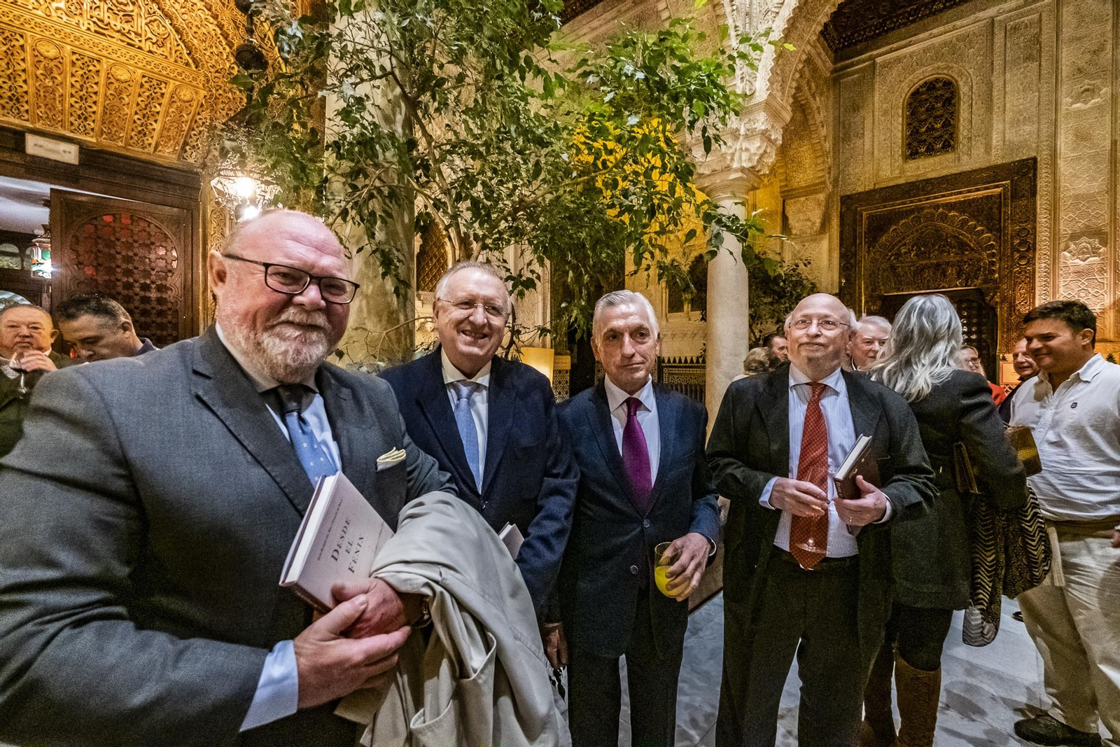 Presentación del libro de José Ramón del Río 'Desde el Fénix'