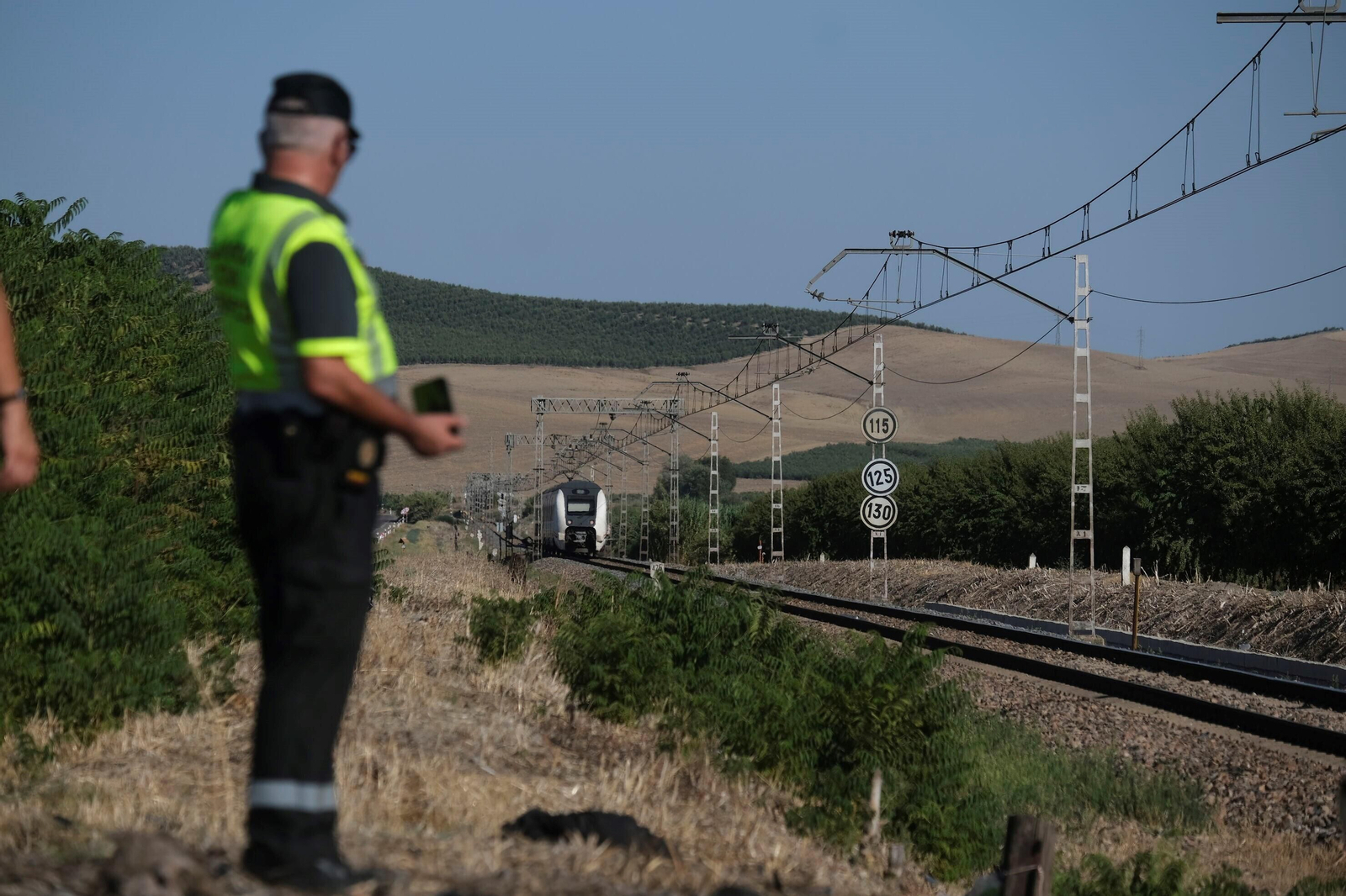 El accidente entre un tren y un coche en Alcolea, en imágenes El accidente entre un tren y un coche en Alcolea, en imágenes