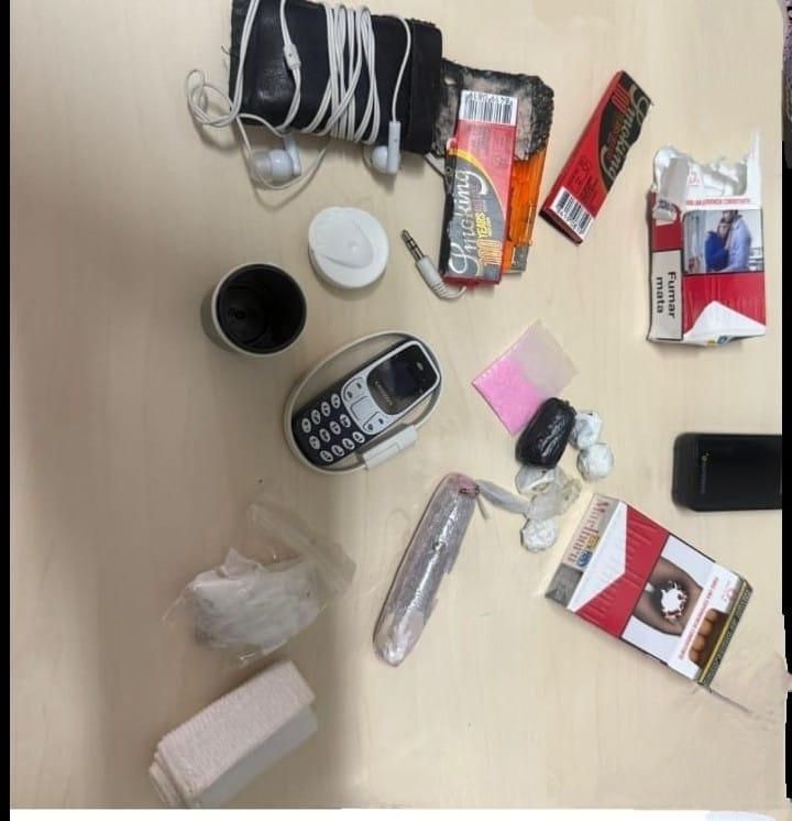 Móviles, hachís y cocaína rosa: descubren más objetos prohibidos en la cárcel de Alhaurín de la Torre
