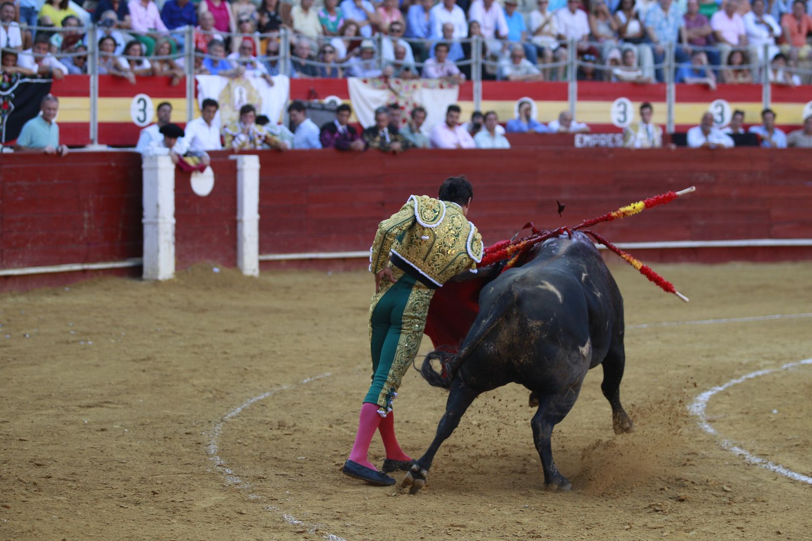 Imágenes de la corrida de toros del jueves en la Feria de Almería 2024