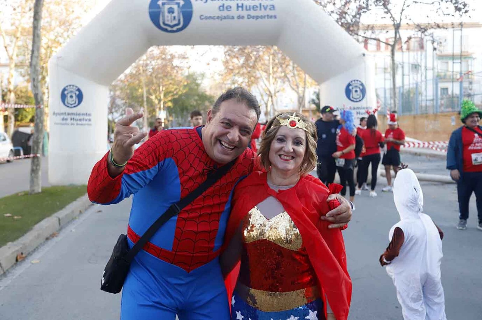 Imágenes de la carrera de San Silvestre en Huelva