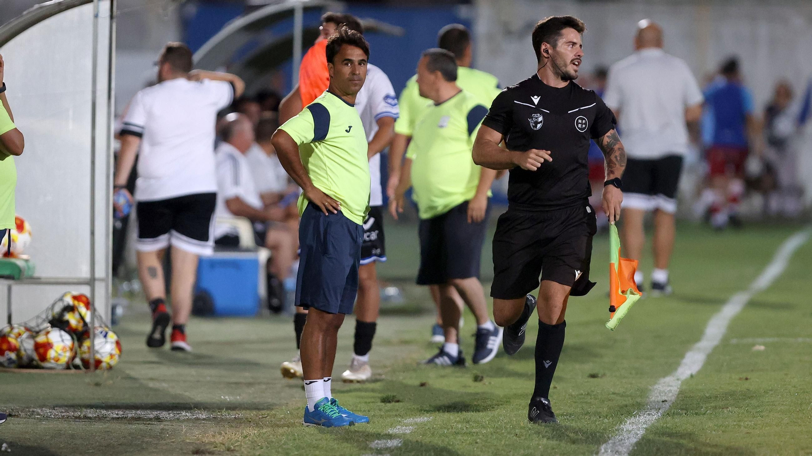 Imágenes del Trofeo Pedro Garrido entre el Jerez Industrial y el Xerez CD