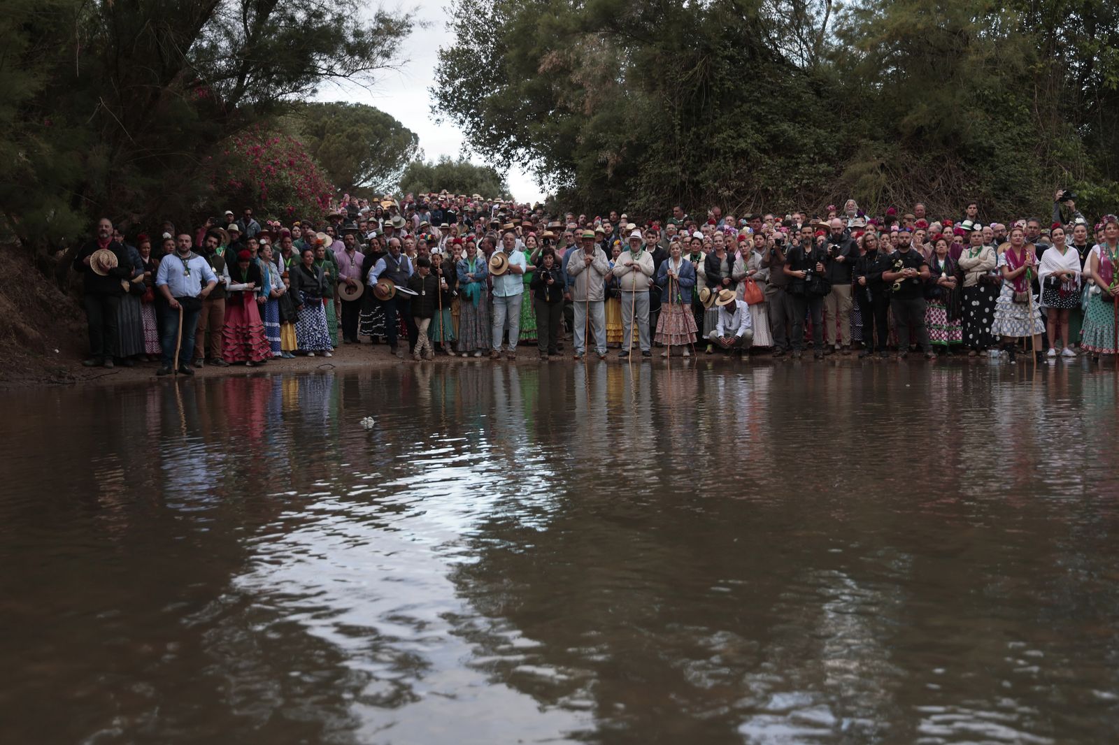 Las mejores imágenes del paso de Sevilla y Triana por el Quema