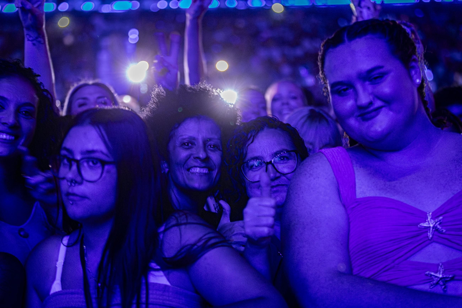 Búscate en las imagenes del concierto de Camela en Concert Music Festival en Chiclana