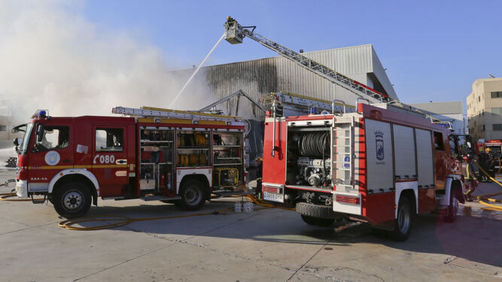 Camiones de bomberos de Málaga en una imagen de archivo.