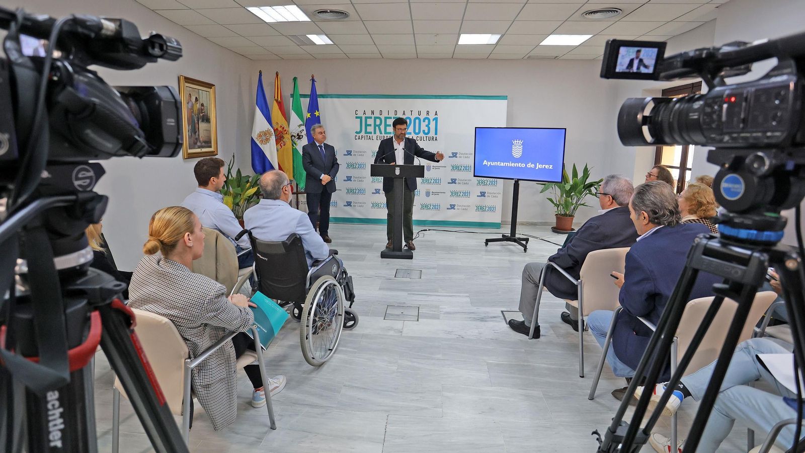 Alfredo Carrasco y Antonio Real, durante la presentación.
