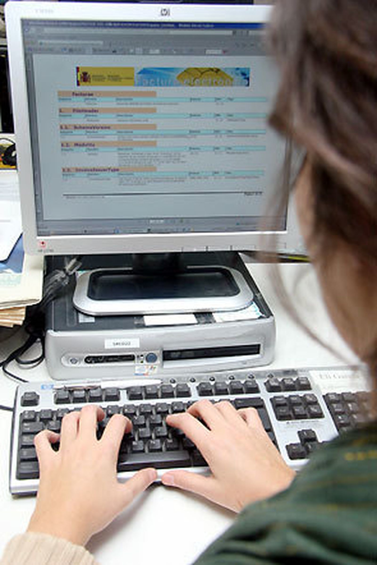 Facturas electrónicas: qué son y cómo se emiten