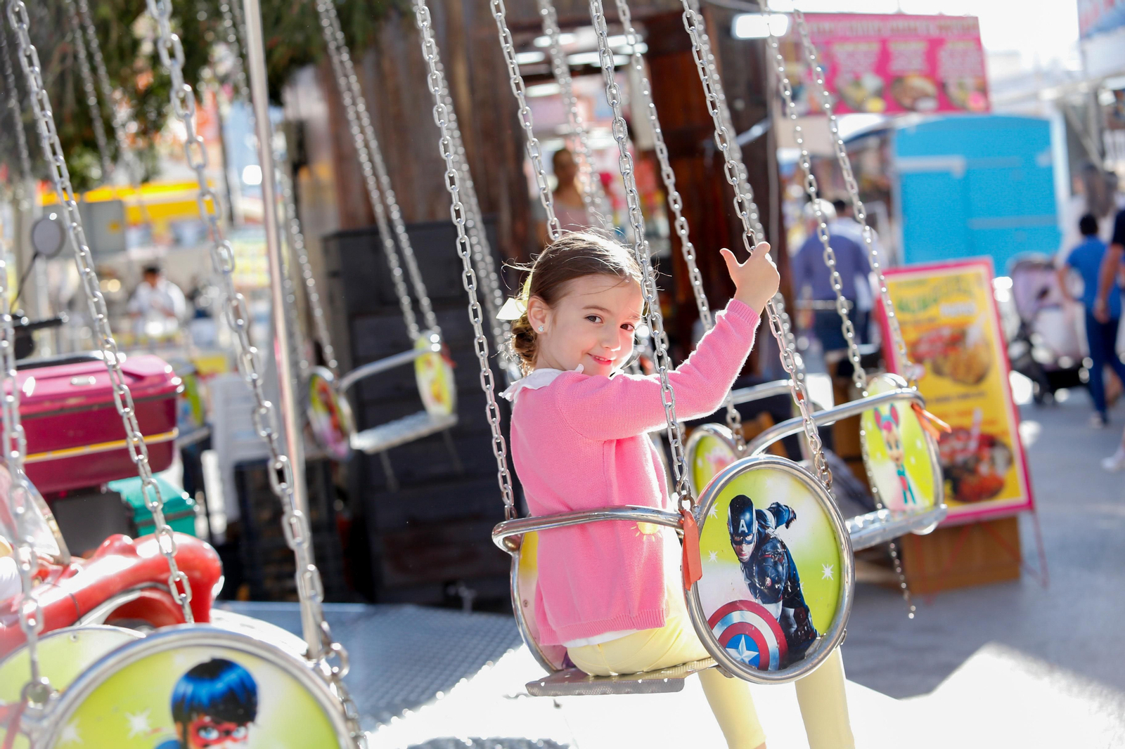 Búscate en las fotos del jueves en la feria de Los Barrios