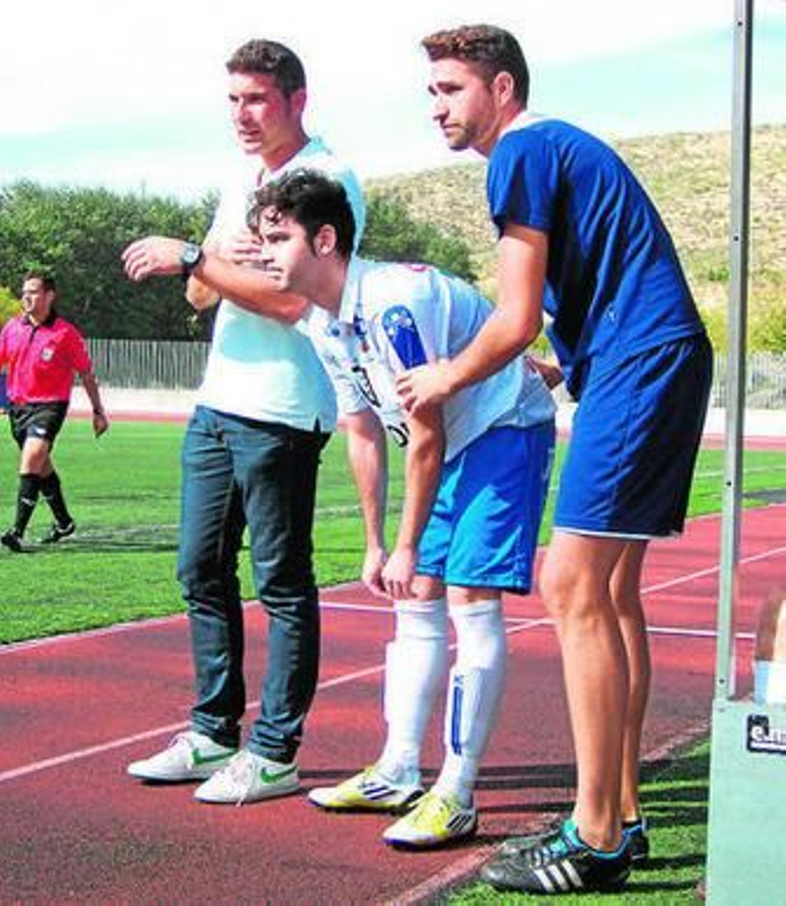 Juan Francisco Funes, a la izquierda, durante un encuentro del Loja.