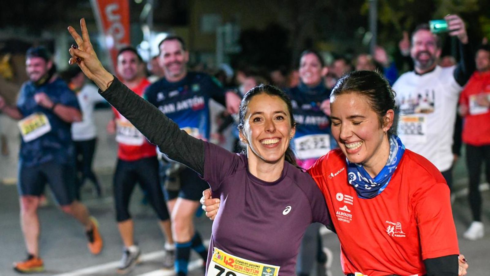 En imágenes: búscate en tu llegada a meta de la Carrera de San Antón 2025 (10)