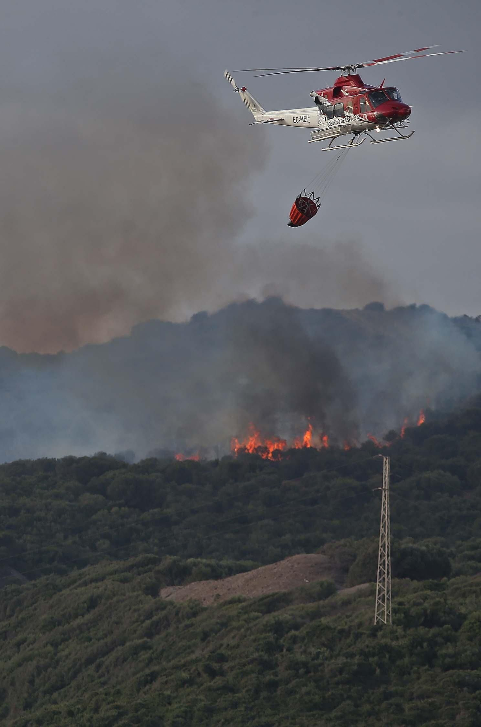 El incendio forestal  de Algeciras, en imágenes
