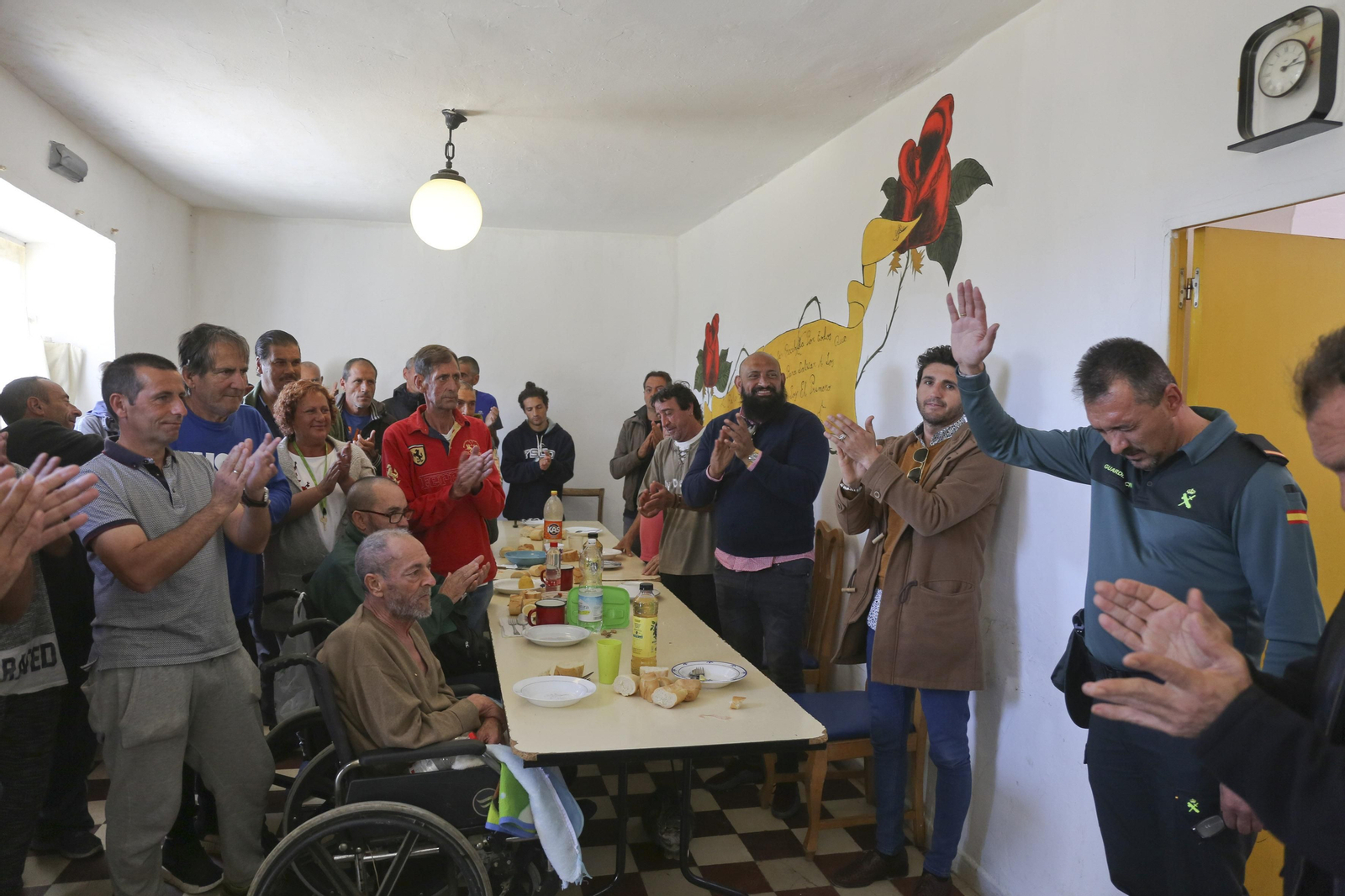 Las fotos del guardia civil gitano recorriendo La Palmilla